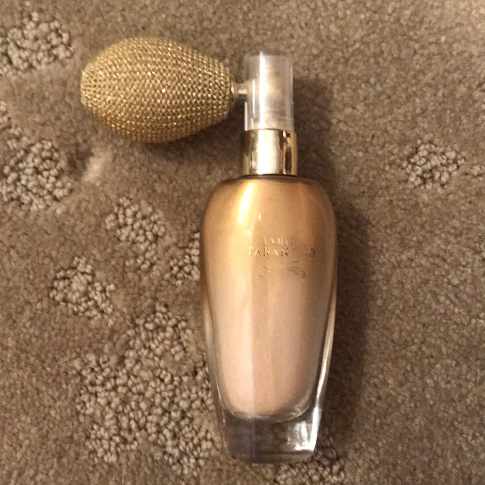 Traina Tarantino body shimmer